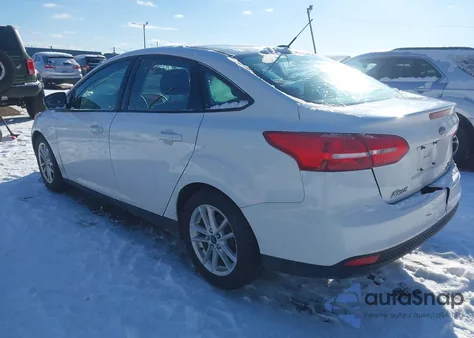 2015 Ford Focus Se z USA, uszkodzony, nr VIN 1FADP3F24FL347383